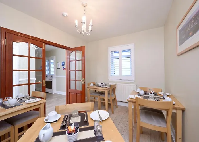 Alpha Guest House Edinburgh